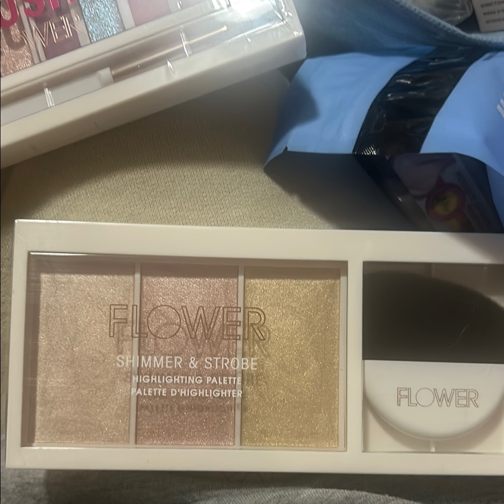 Flower Shimmer & Strobe Highlighting Palette